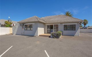 882 m² Land available in Rugby
