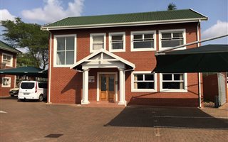 100 m² Commercial space in Mt Edgecombe