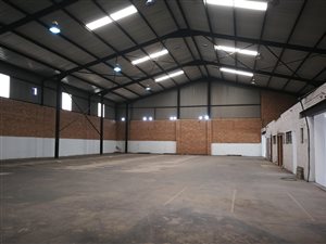 2000 m² Industrial space in Roodekop