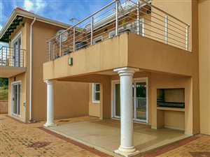 5 Bed House in Illovo Beach