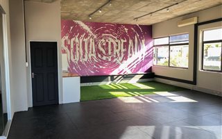 125 m² Commercial space in De Waterkant