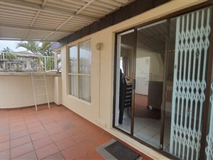 3 Bed Apartment in Manaba
