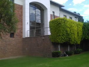 221.100006103516 m² Office Space in Boskruin