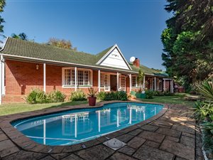 4 Bed House in Hillcrest Central