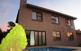 4 Bedroom House in Boschdal