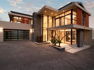 4 Bed House in Waterfall Country Estate