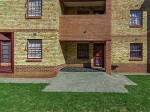 2 Bed Apartment in Noordwyk