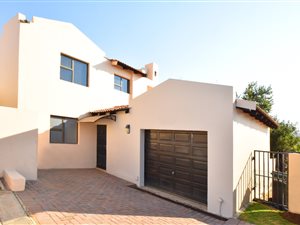 3 Bed Cluster in Dainfern