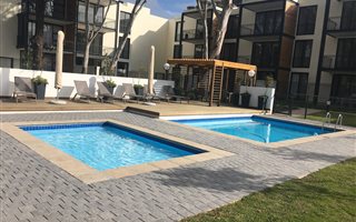 2 Bedroom Apartment in Somerset West Central