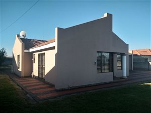 3 Bed House in Meyerton Park