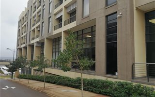 133 m² Commercial space in New Town Centre