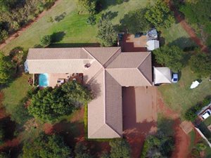 4 Bed House in Kameeldrift East
