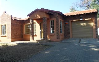 3 Bedroom House in Protea Park