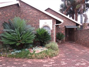 3 Bed Townhouse in Birchleigh