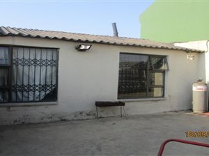 1 Bed House in Meadowlands
