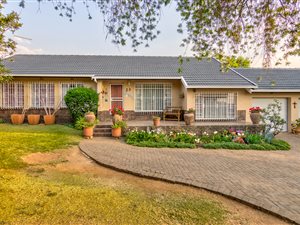3 Bed House in Esther Park