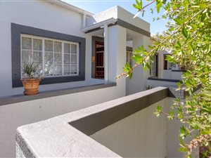2 Bed Apartment in Kelland