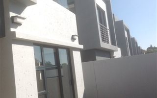 3 Bedroom Cluster in Hurlingham