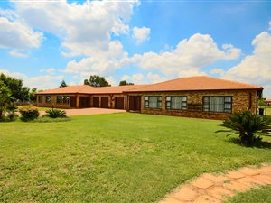 1.2 ha Farm in Krugersdorp Central