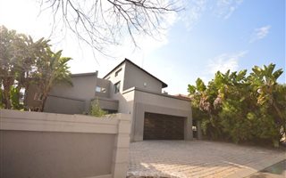 3 Bedroom Cluster in Waterford Estate
