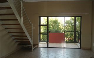 Loft in Hazeldean (Silverlakes Surroundings)