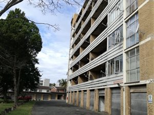 2 Bed Apartment in Pinetown Central