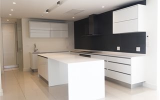 4 Bedroom Apartment in Houghton Estate