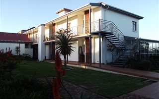 1 Bedroom Apartment in Hoekwil