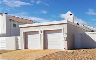3 Bedroom House in Sunningdale