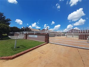 2 Bed Townhouse in Parys