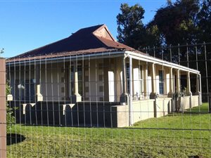 6 Bed House in Glencoe
