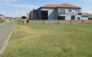 1026 m² Land available in Three Rivers East