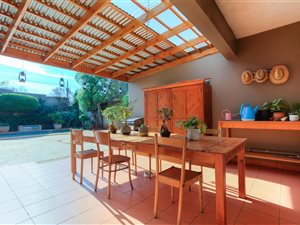 5 Bed House in Westdene