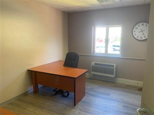 18 m² Office Space in Maroeladal