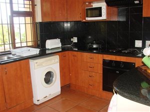 8 Bed House in Scottburgh Central