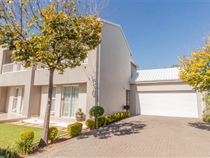 4 Bed House in Blue Hills