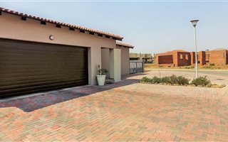 3 Bedroom House in Bendor