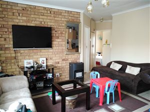 2 Bed Townhouse in Langenhoven Park