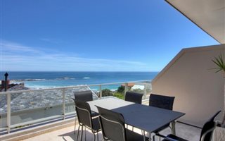 3 Bedroom Duplex in Camps Bay
