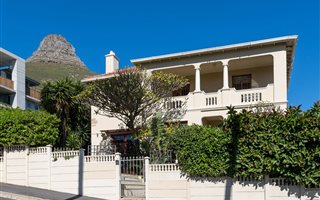 4 Bedroom House in Fresnaye
