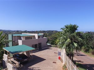 4 Bed Townhouse in Salt Rock