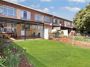 3 Bed Townhouse in Rietfontein