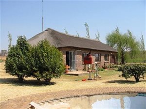 2 Bed Garden Cottage in Meyerton