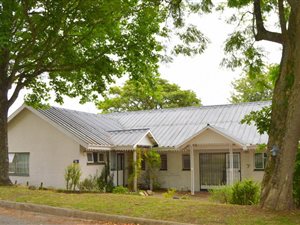 4 Bed House in Bergsig