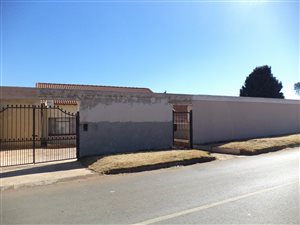 3 Bed House in Eldorado Park