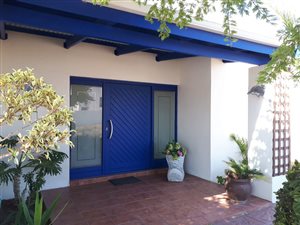 4 Bed House in Blue Lagoon