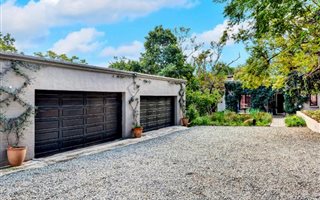 5 Bedroom House in Chartwell