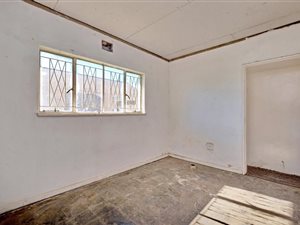 3 Bed House in Claremont