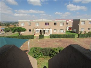3 Bed Townhouse in Whitney Gardens