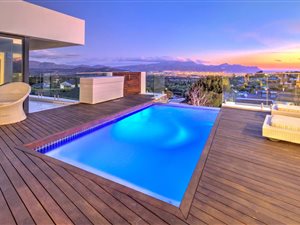 4 Bed House in La Concorde